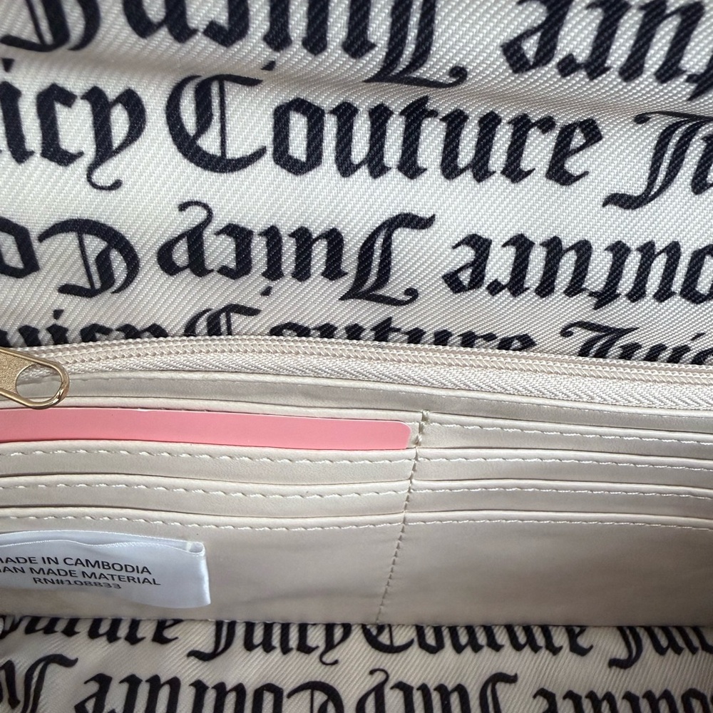 NWT Juicy Couture Miss Independent Crossbody in Medium Wash Denim - Picture 6 of 7